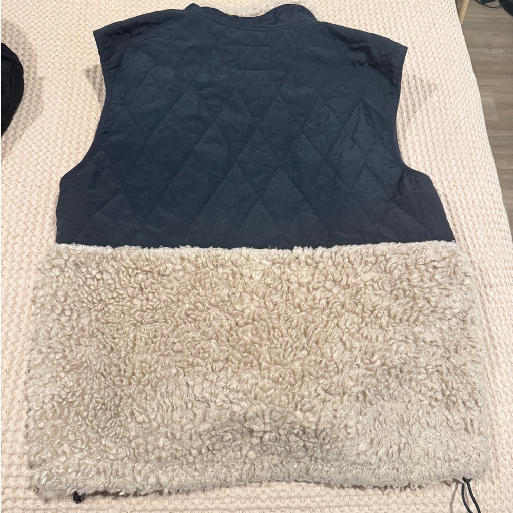 Abercrombie and fitch Sherpa vest - Picture 2 of 4